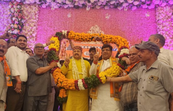 विकास के लिए डबल इंजन की सरकार जरूरी है- महाराज